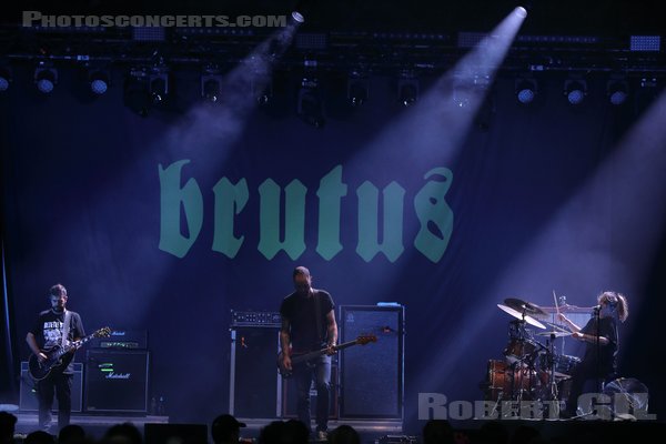 BRUTUS - 2023-08-26 - SAINT CLOUD - Domaine National - Scene du Bosquet - Stefanie Mannaerts - Peter Mulders - Stijn Vanhoegaerden